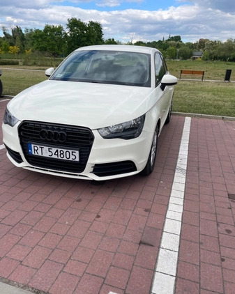 Audi A1 cena 25900 przebieg: 152719, rok produkcji 2011 z Tarnobrzeg małe 301